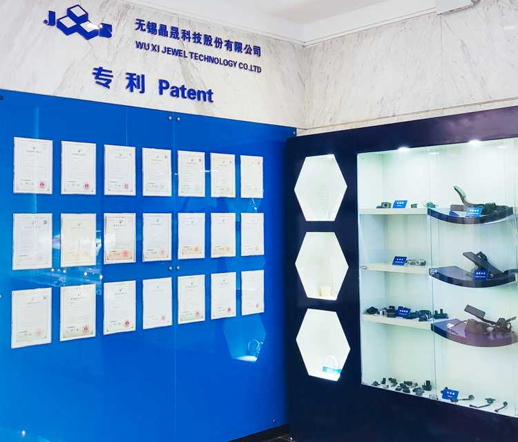 彩虹攜手晶晟科技打造信息化平臺，以科技賦能搶占行業(yè)制高點(diǎn)